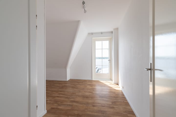 Photo 37 of Watersnip 37