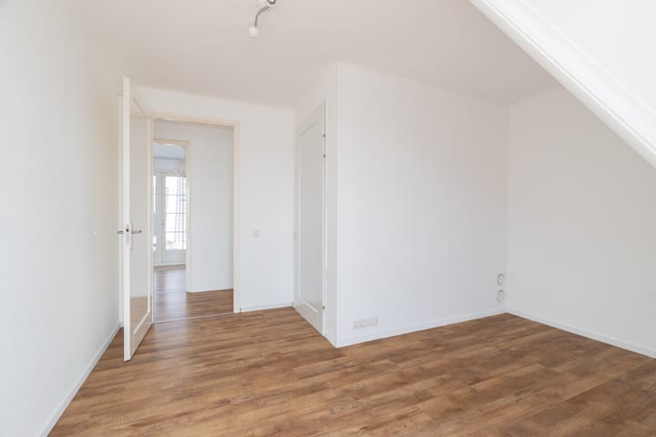 Photo 38 of Watersnip 37