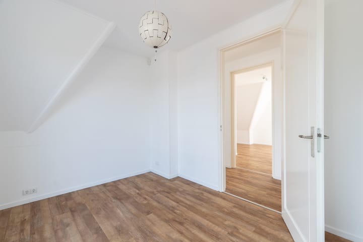 Photo 40 of Watersnip 37