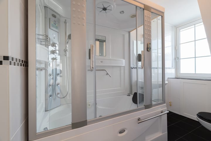 Photo 42 of Watersnip 37