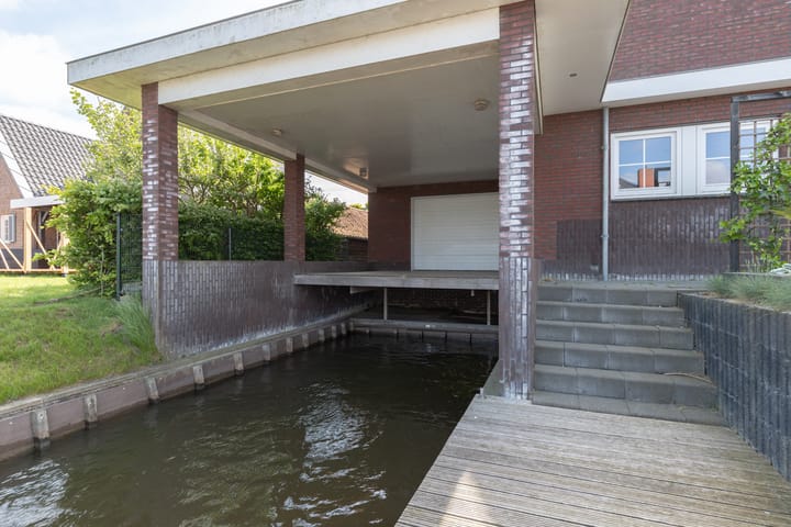 Photo 67 of Watersnip 37