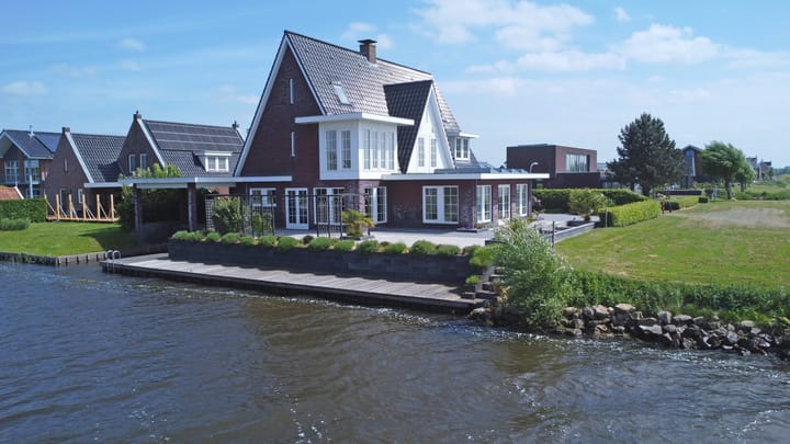 Photo 71 of Watersnip 37