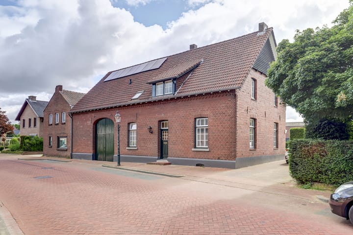 Photo 7 of Sint Odiliastraat 19