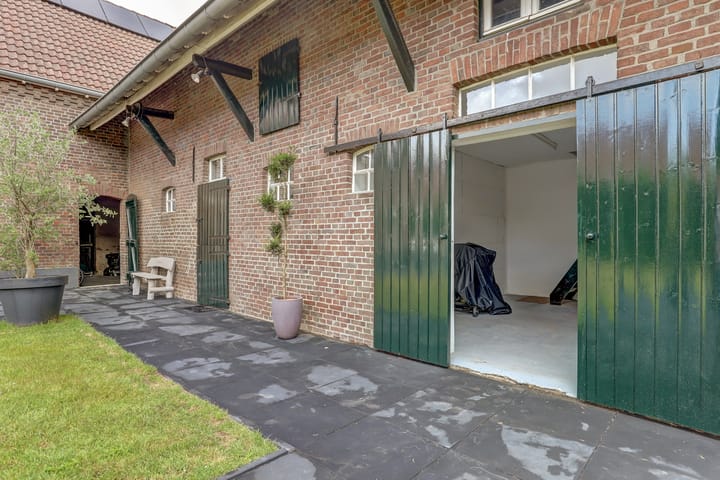 Photo 34 of Sint Odiliastraat 19