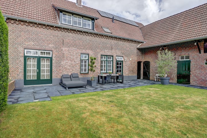 Photo 48 of Sint Odiliastraat 19