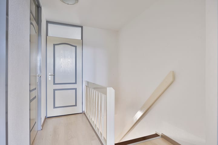 Photo 21 of Galjoen 30