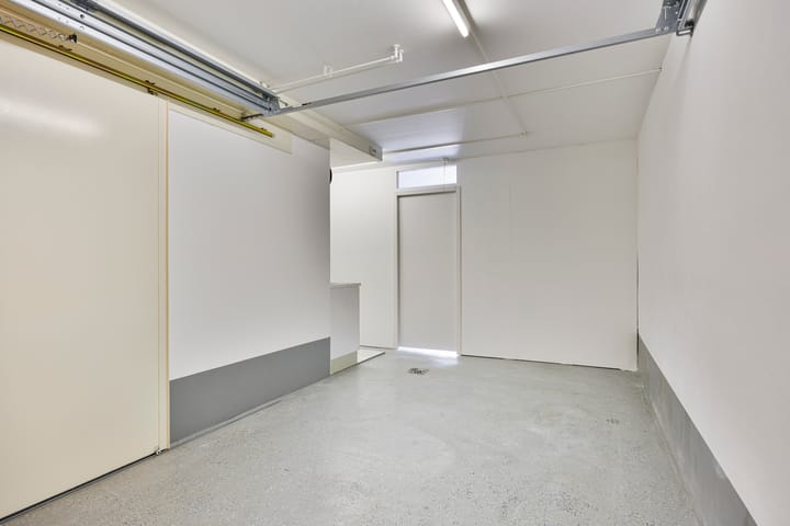 Photo 33 of Galjoen 30