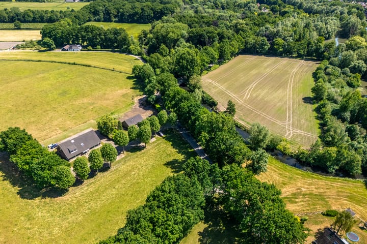 Foto 15 van Rijnsoever 1-D