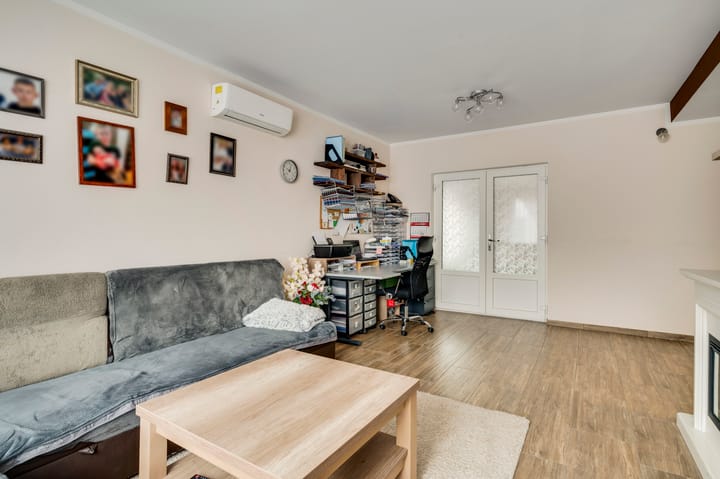 Photo 8 of Veldstraat 18