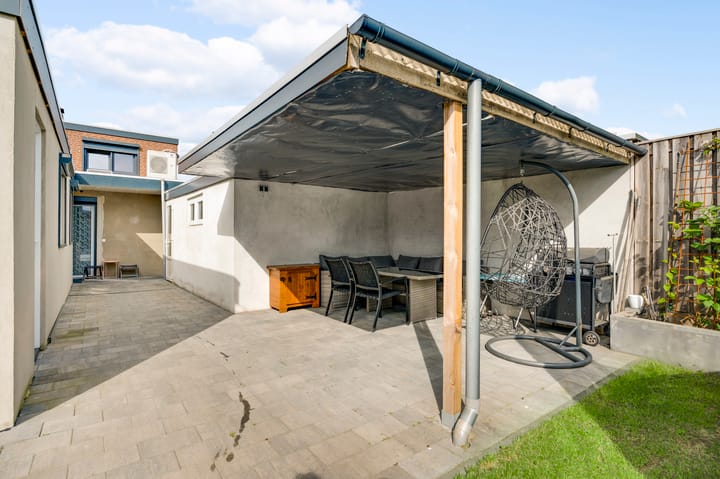 Photo 31 of Veldstraat 18