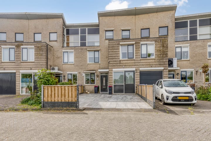 Theo Mann-Bouwmeesterstraat 72