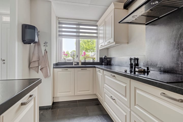 Foto 12 van Theo Mann-Bouwmeesterstraat 72