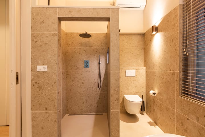 Foto 34 van Burg van der Lelijkade 16