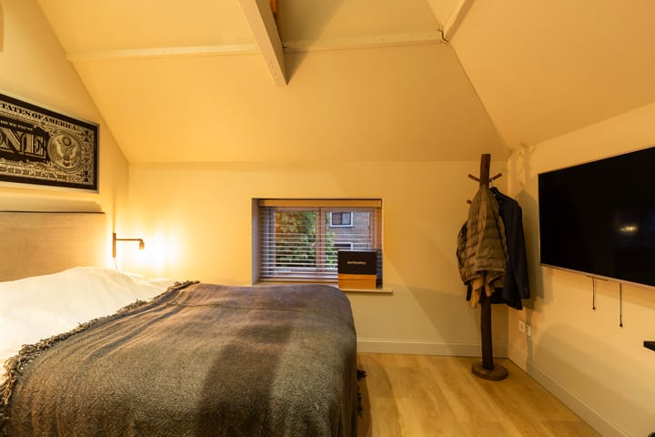 Foto 41 van Burg van der Lelijkade 16