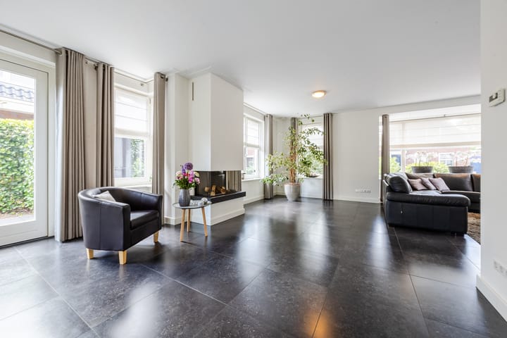 Foto 12 van Dahliastraat 42