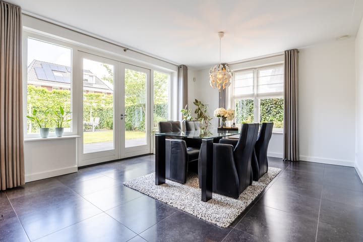 Foto 24 van Dahliastraat 42