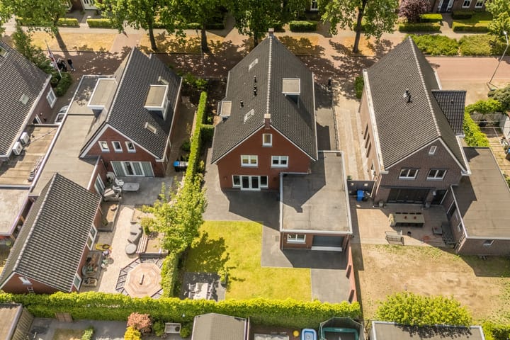 Foto 80 van Dahliastraat 42