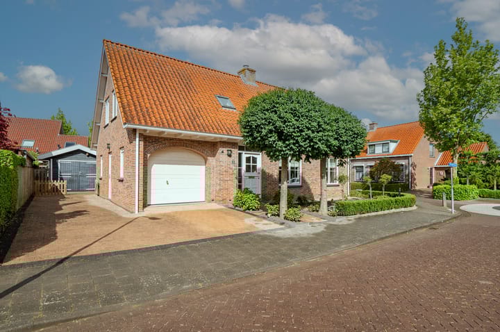 Foto 2 van de Oppervloer 19