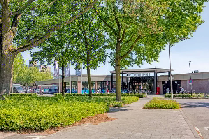 Photo 29 of Van Veldekestraat 7