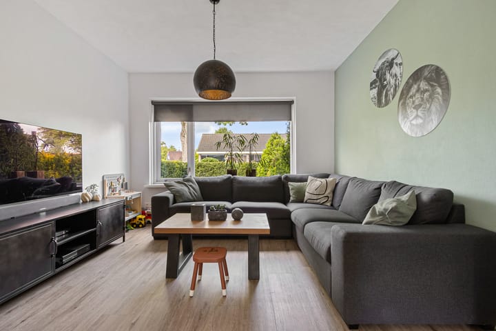 Photo 3 of van Brederodestraat 23