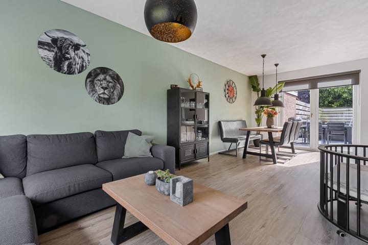 Photo 5 of van Brederodestraat 23