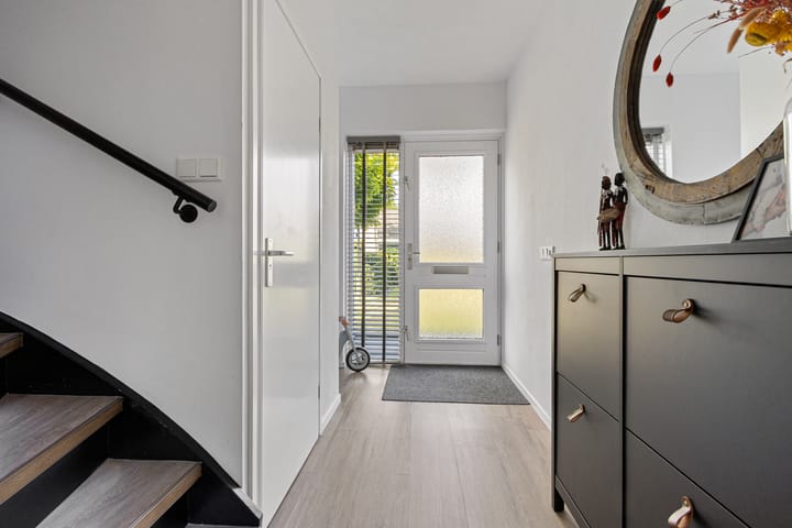 Photo 13 of van Brederodestraat 23