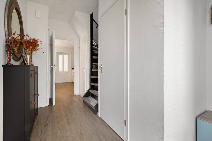 Photo 15 of van Brederodestraat 23