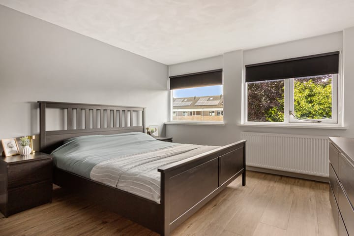 Photo 18 of van Brederodestraat 23