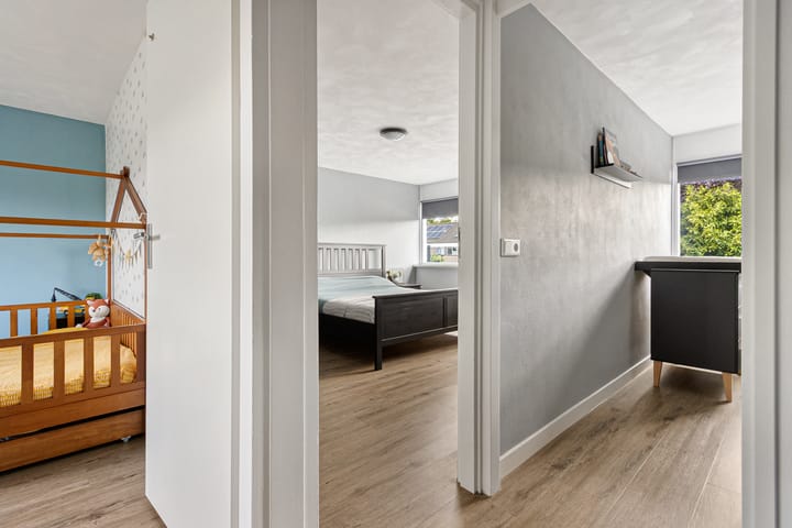 Photo 22 of van Brederodestraat 23