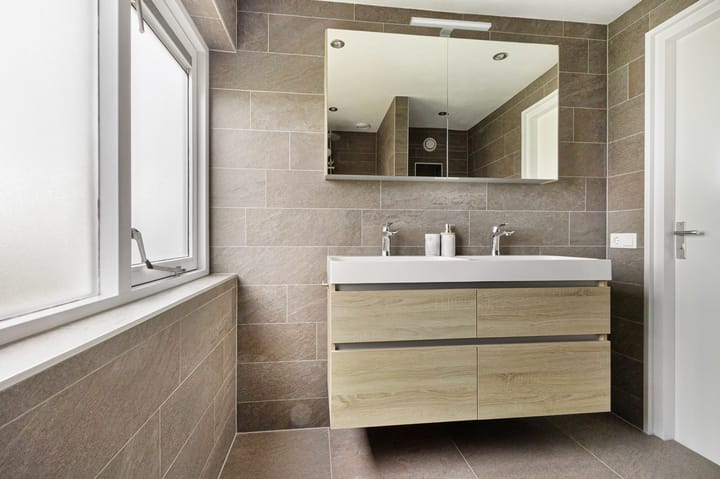 Photo 23 of van Brederodestraat 23