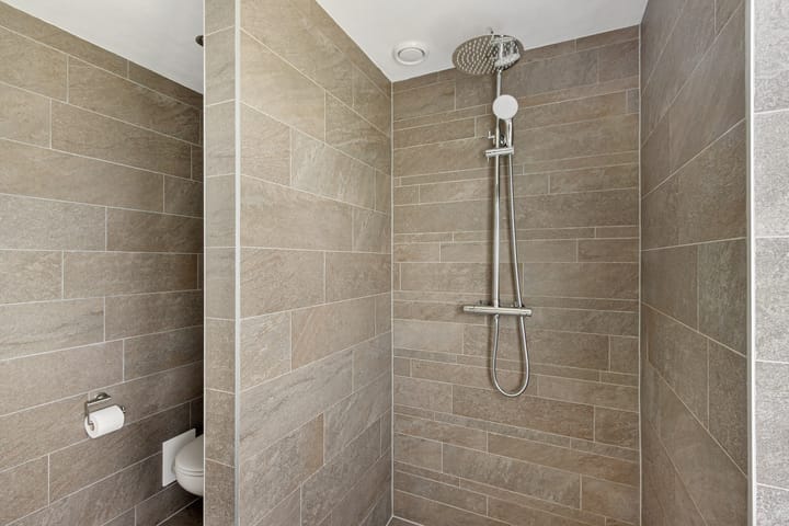 Photo 24 of van Brederodestraat 23