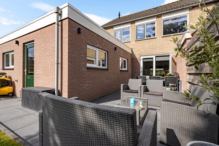 Photo 30 of van Brederodestraat 23