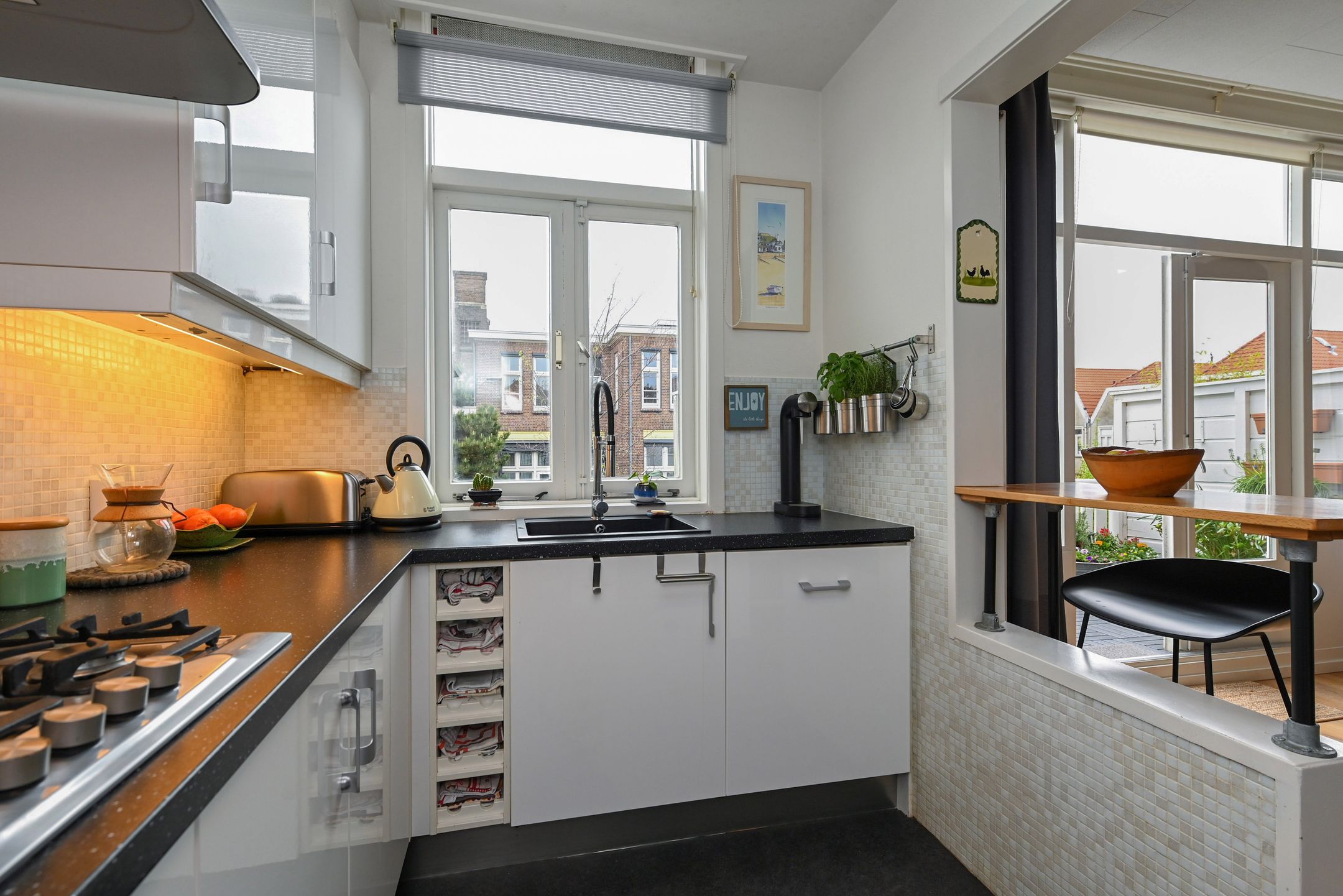 Foto 12 van Van Diemenstraat 219