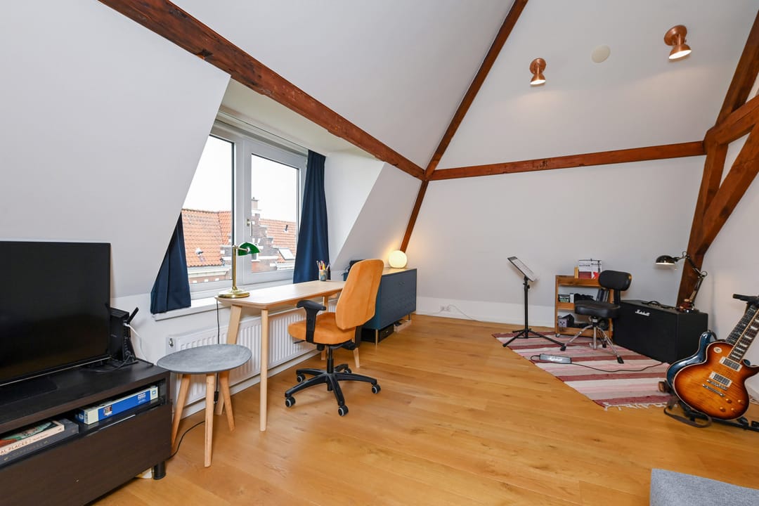 Foto 26 van Van Diemenstraat 219