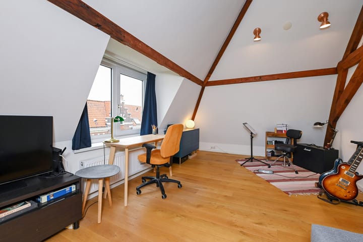 Foto 26 van Van Diemenstraat 219