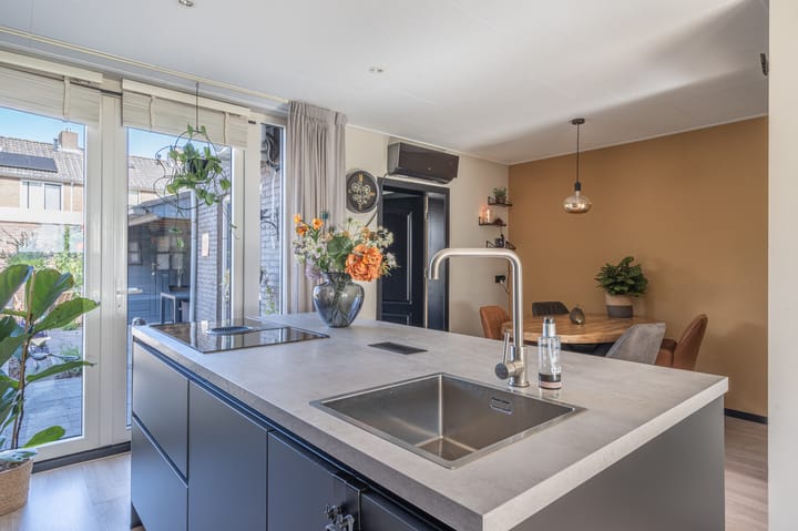 Foto 21 van Kanaalweg 44