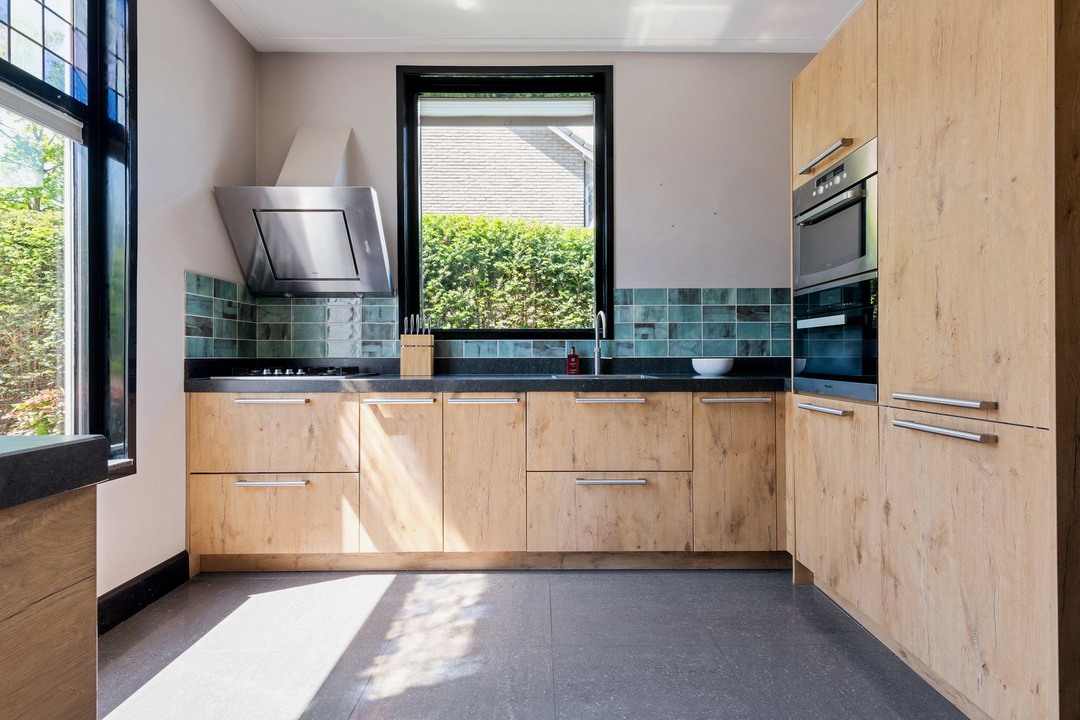 Foto 18 van Stationsweg West 133