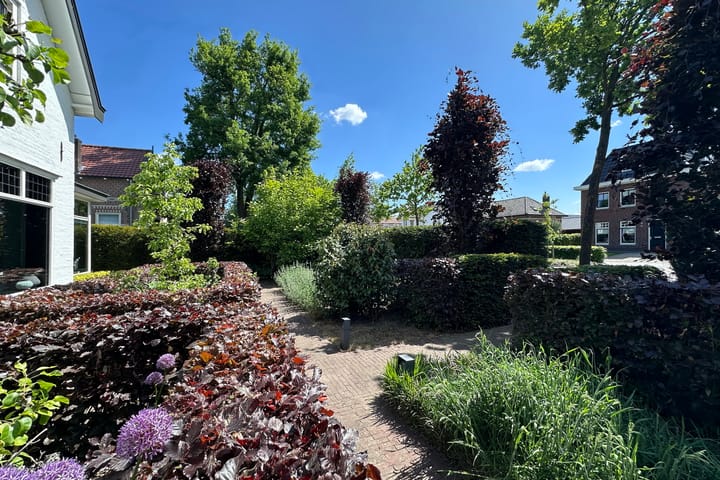 Photo 36 of Stationsweg West 133