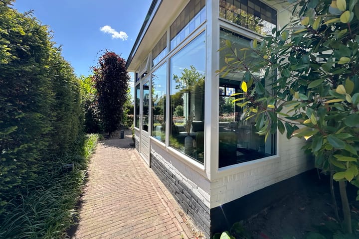 Photo 37 of Stationsweg West 133