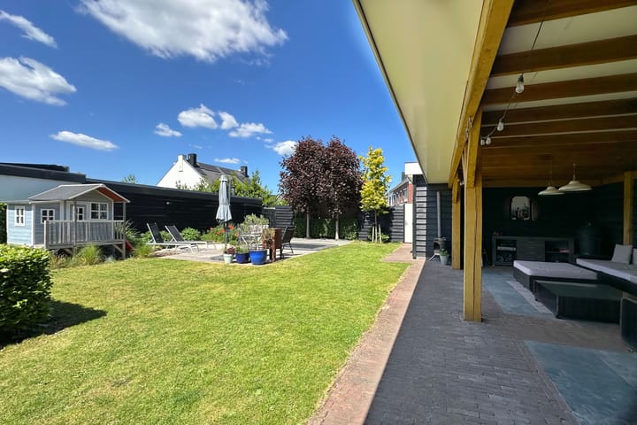 Photo 44 of Stationsweg West 133