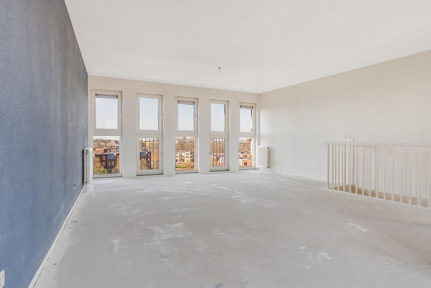 Foto 19 van Frontonstraat 89