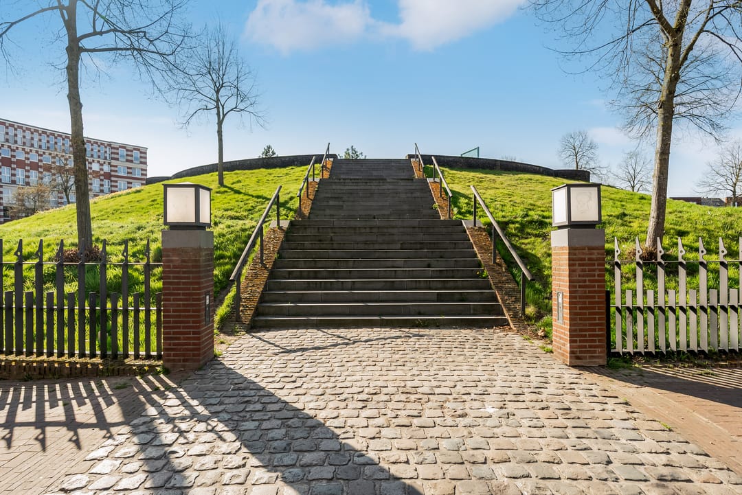 Foto 28 van Frontonstraat 89