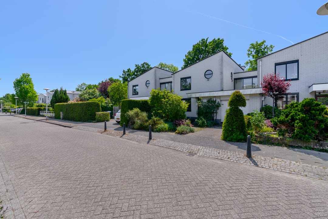 Photo 1 of R.A. Kartinistraat 18