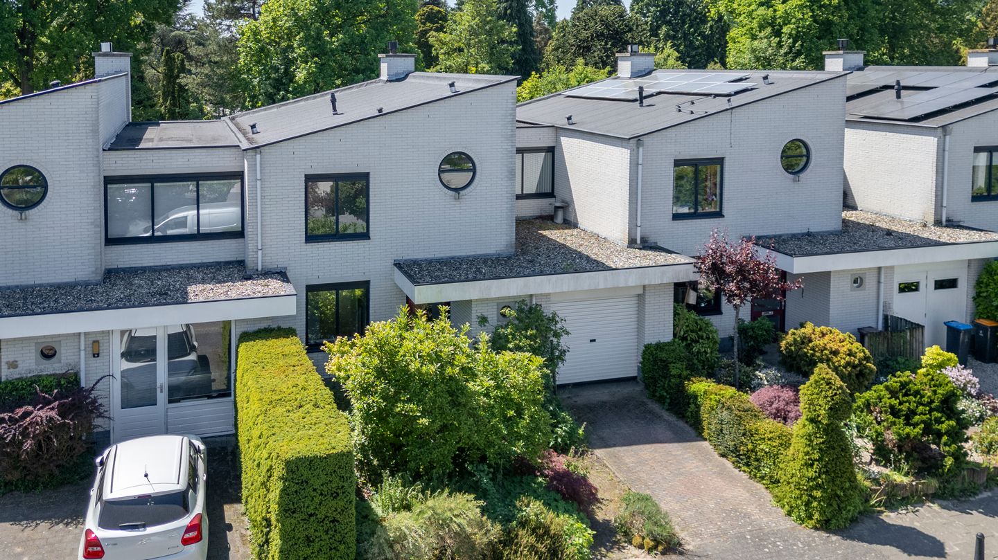 Photo 35 of R.A. Kartinistraat 18