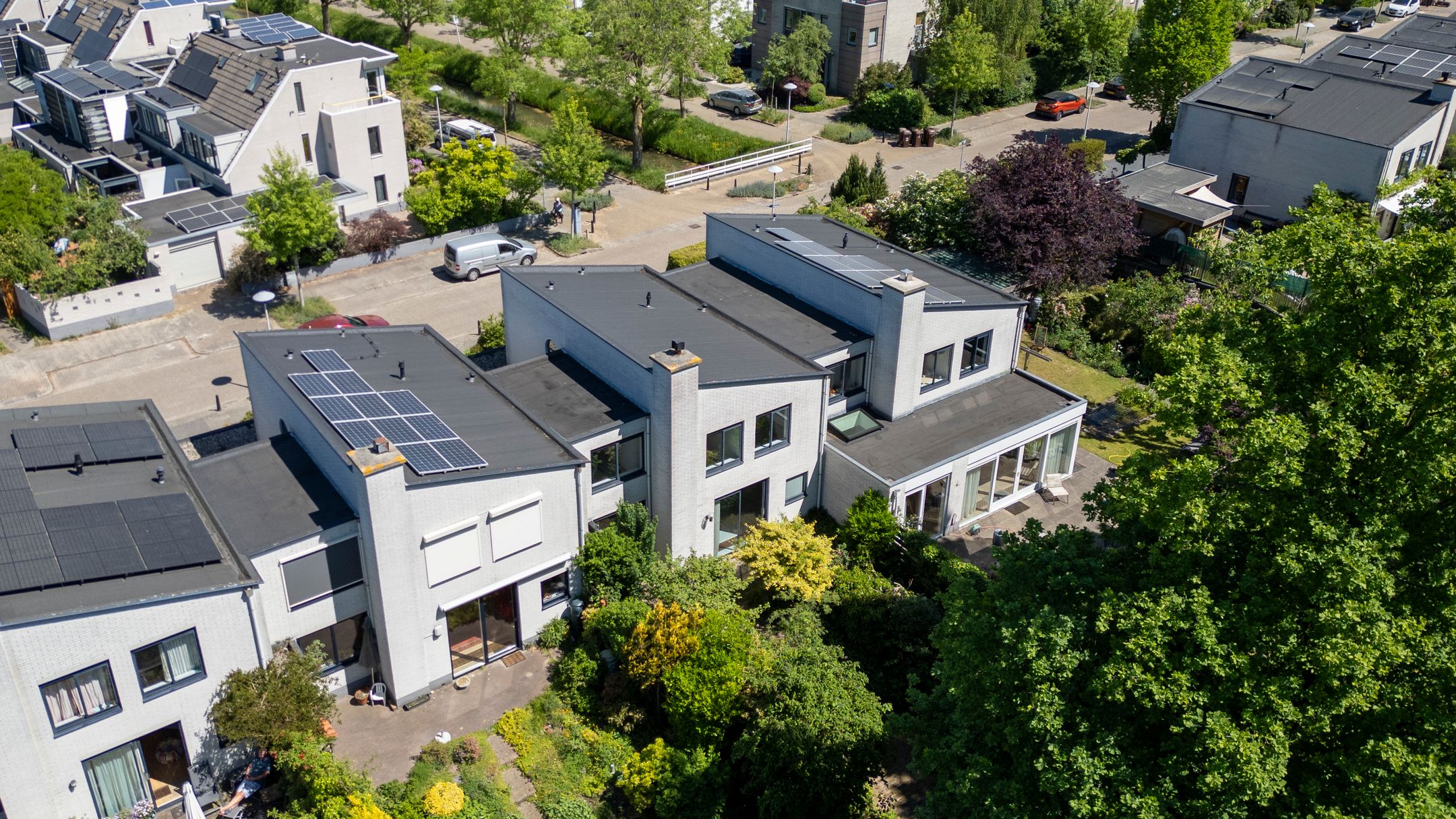 Photo 39 of R.A. Kartinistraat 18