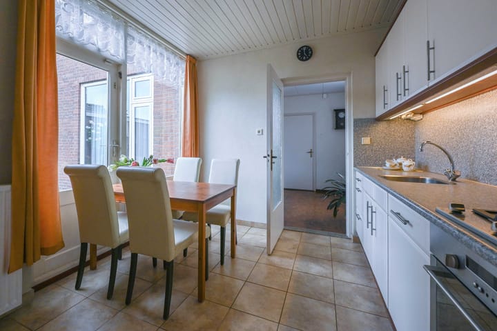 Foto 15 van Bovenstraat 32