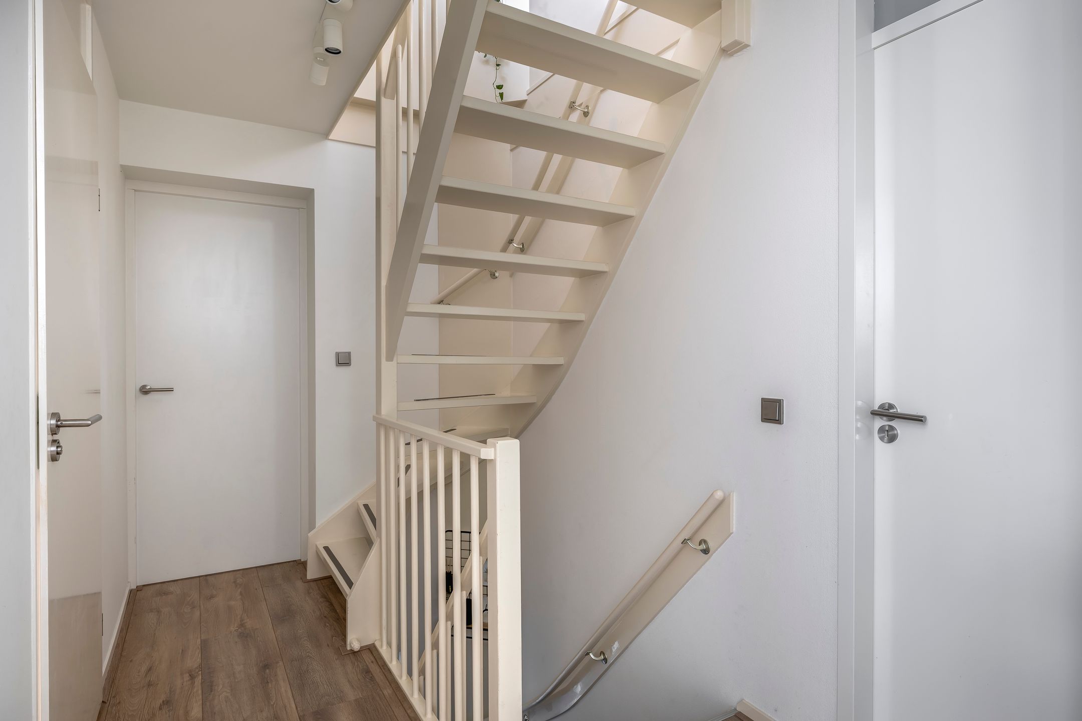 Foto 24 van Pieter Brueghellaan 11