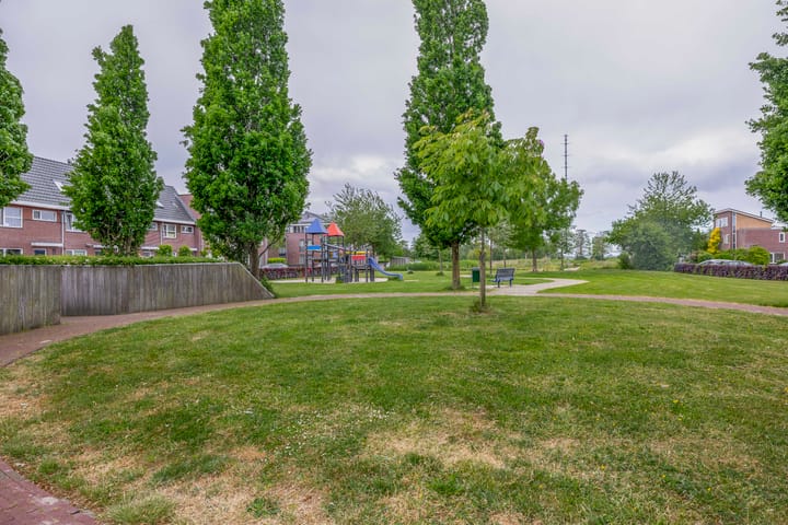 Foto 31 van Pieter Brueghellaan 11