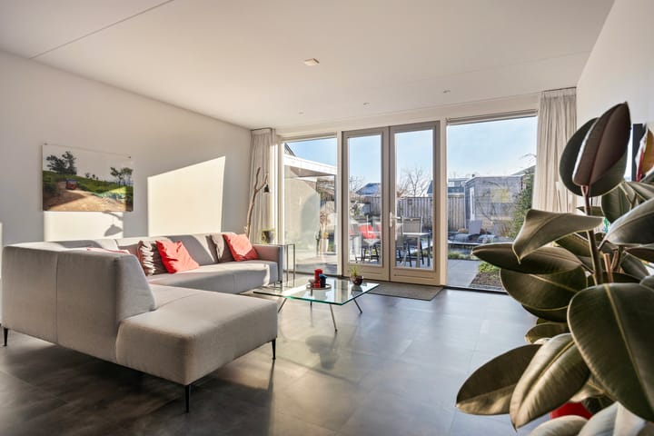 Photo 11 of Genderdreef 38