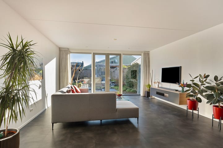 Photo 12 of Genderdreef 38